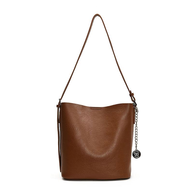 2025 Autumn and Winter New Fashion Trend Versatile Large Capacity Tote Bag Bucket Bag Women's Shoulder Bag