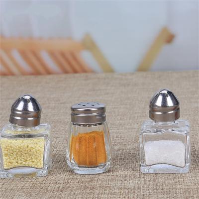 Mini Seasoning Shaker Bottles Glass Spices Condiment Jars Kitchen Salt and Pepper Shaker Spices Boxes for Kitchen Gadget Tool