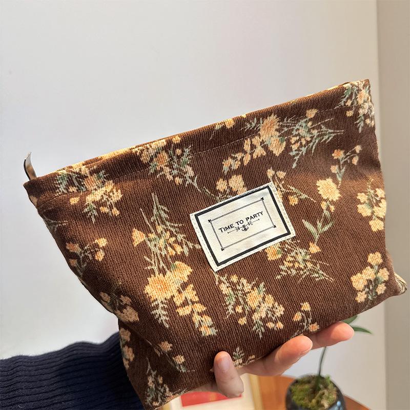 

Vintage Yellow Jacquard Makeup Bag New Women s Trendy Clutch Zipper Travel Toiletry Organizer Pouch Simple and Versatile Case