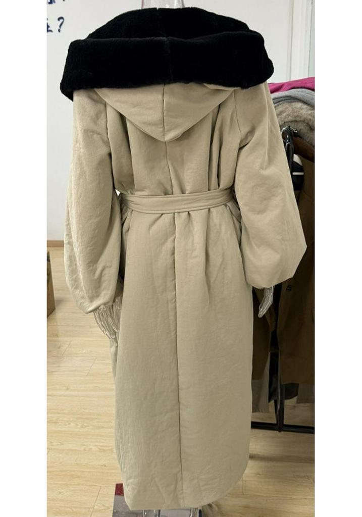 Elegant Color Block Fur Collar Trench Coat - European & American Style for Autumn/Winter 2025