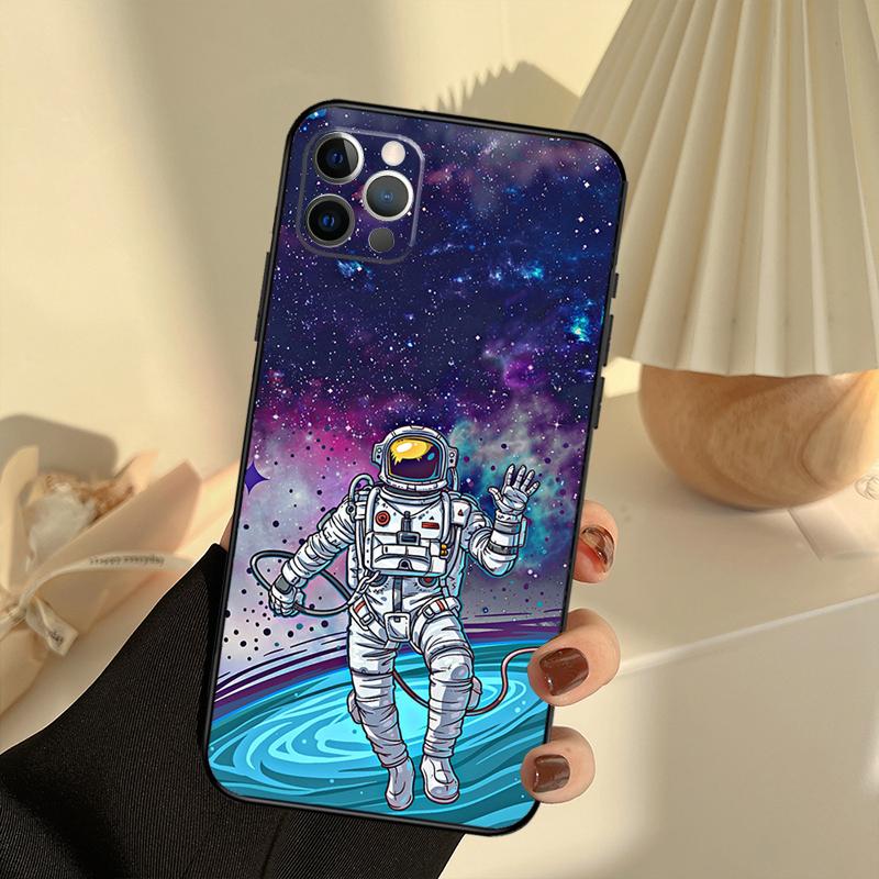 Cartoon Space Astronaut Phone Case For iPhone 15 14 13 12 11 16 17 Pro Max 13 Mini 15 16 Plus 16e 17 Air Cover Funda