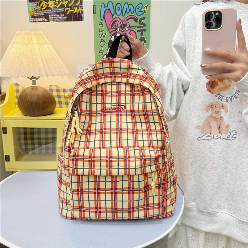 Stylish Plaid Backpack for Female College Students - Lightweight and Trendy for School and Travel