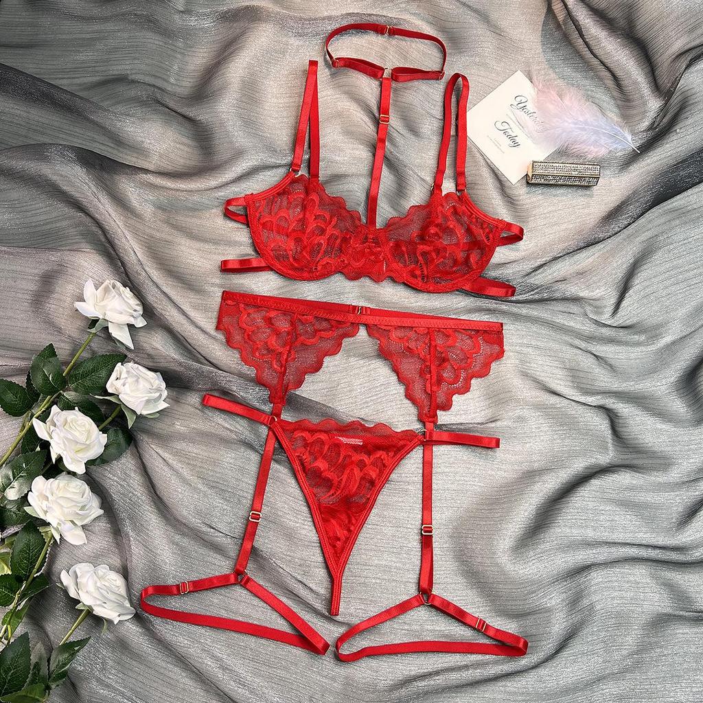 Hot-Selling Lingerie: Sexy Lace Trim Halter Three-Piece Set