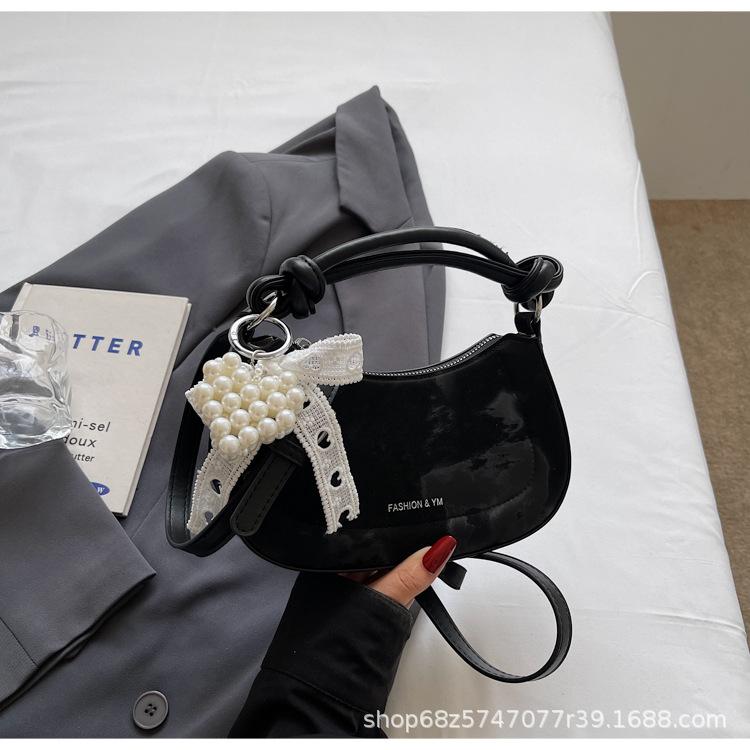 This year, the popular bag ladies 2025 new trendy retro texture hand bag spring and summer high-end shoulder messenger bag