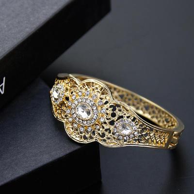 Women Bracelet Gold Color Crystal Hollow Bangle Bride Wedding Jewelry Flower Cuff Bracelet