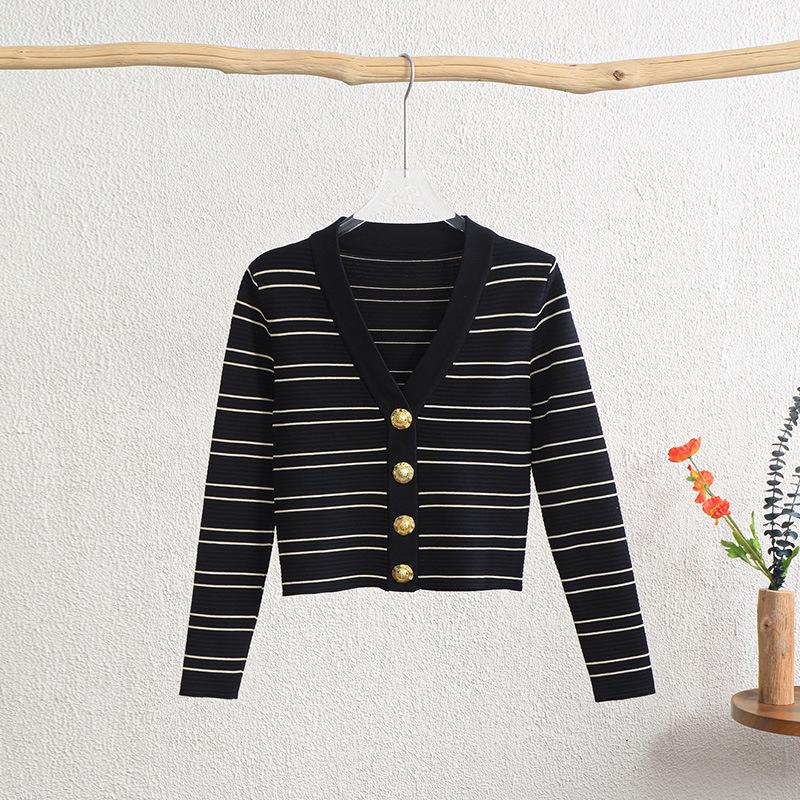 

Осенний французский кардиган с V-образным вырезом, облегающего кроя, с металлической пряжкой, в цветную полоску Medium чёрный