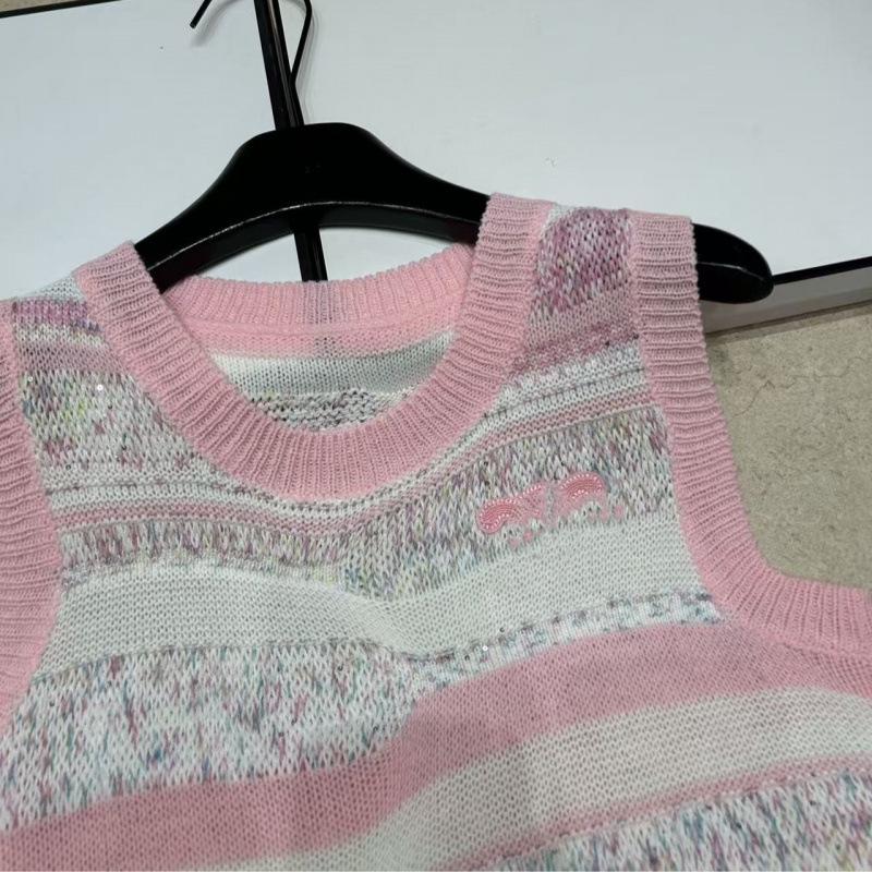 Xuanmen Striped Knit Vest - Slim Fit, Flattering and Versatile Round Neck Top for Summer 2026