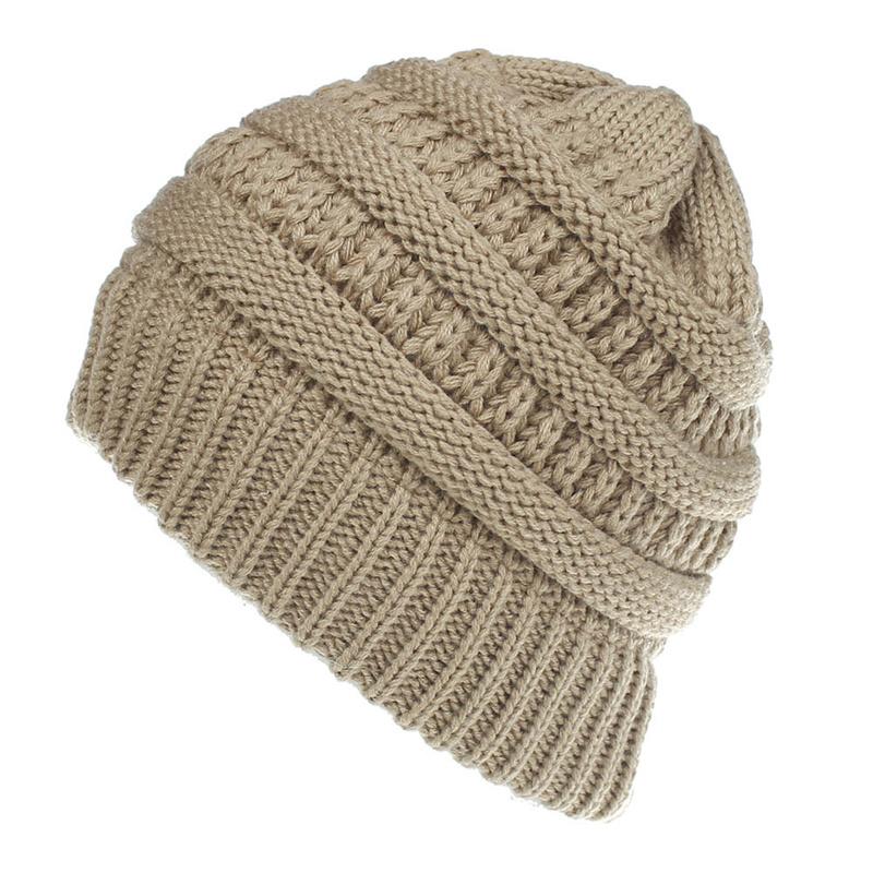 Stay Warm and Stylish with This Brimless Thermal High Bun PonytaWinter Beanie Hat !
