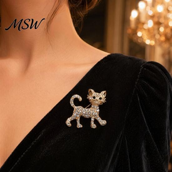 Cat Shaped Pin Rhinestone Shape Brooch Pin, Kitten Lapel Clip for Animal Accessory Women Girls, Sweater Cardigan Coat Suit Decoration Jewelry