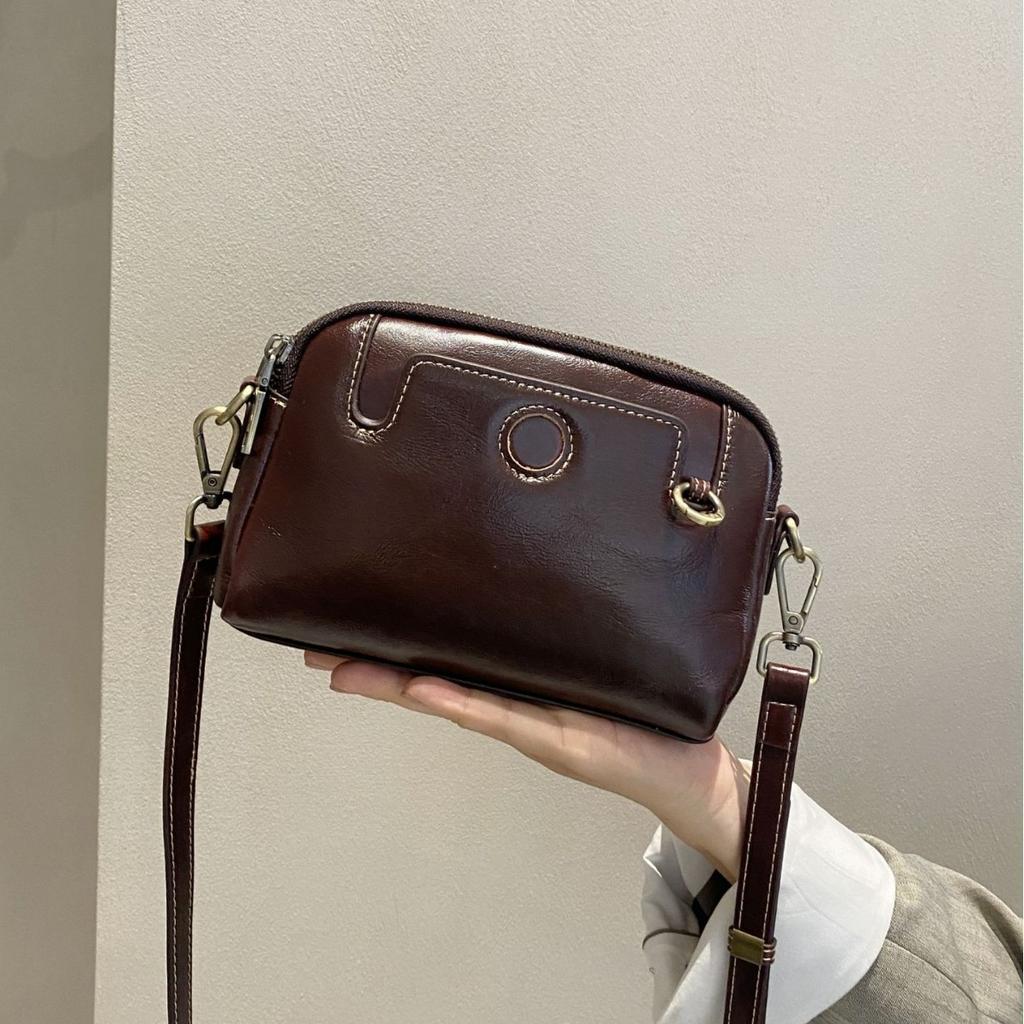 Leather women's bag, new mobile phone bag, fashionable mother shoulder bag, women's casual versatile messenger bag, key bag.