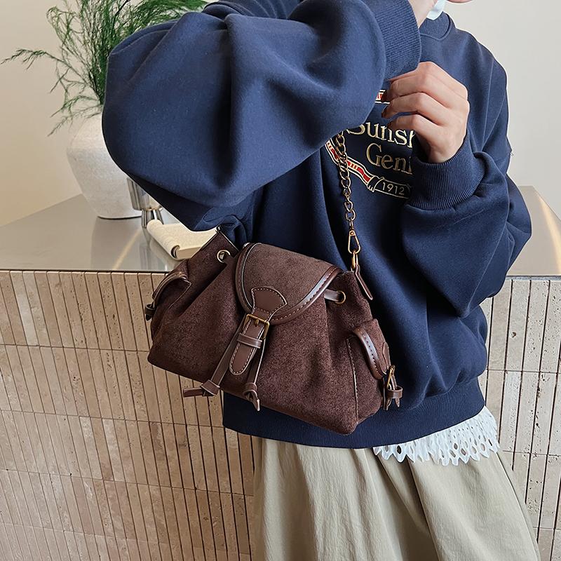 Herbst- und Winter-Bucket-Bag Retro High-End Tragbare Damenhandtasche Große Kapazität Schulter-Umhängetasche