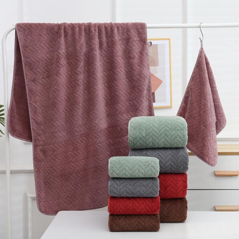 Enfärgad Korallfleece Huvförsedd Badlakan Set - Broderad, Tjock, Absorberande, Stor