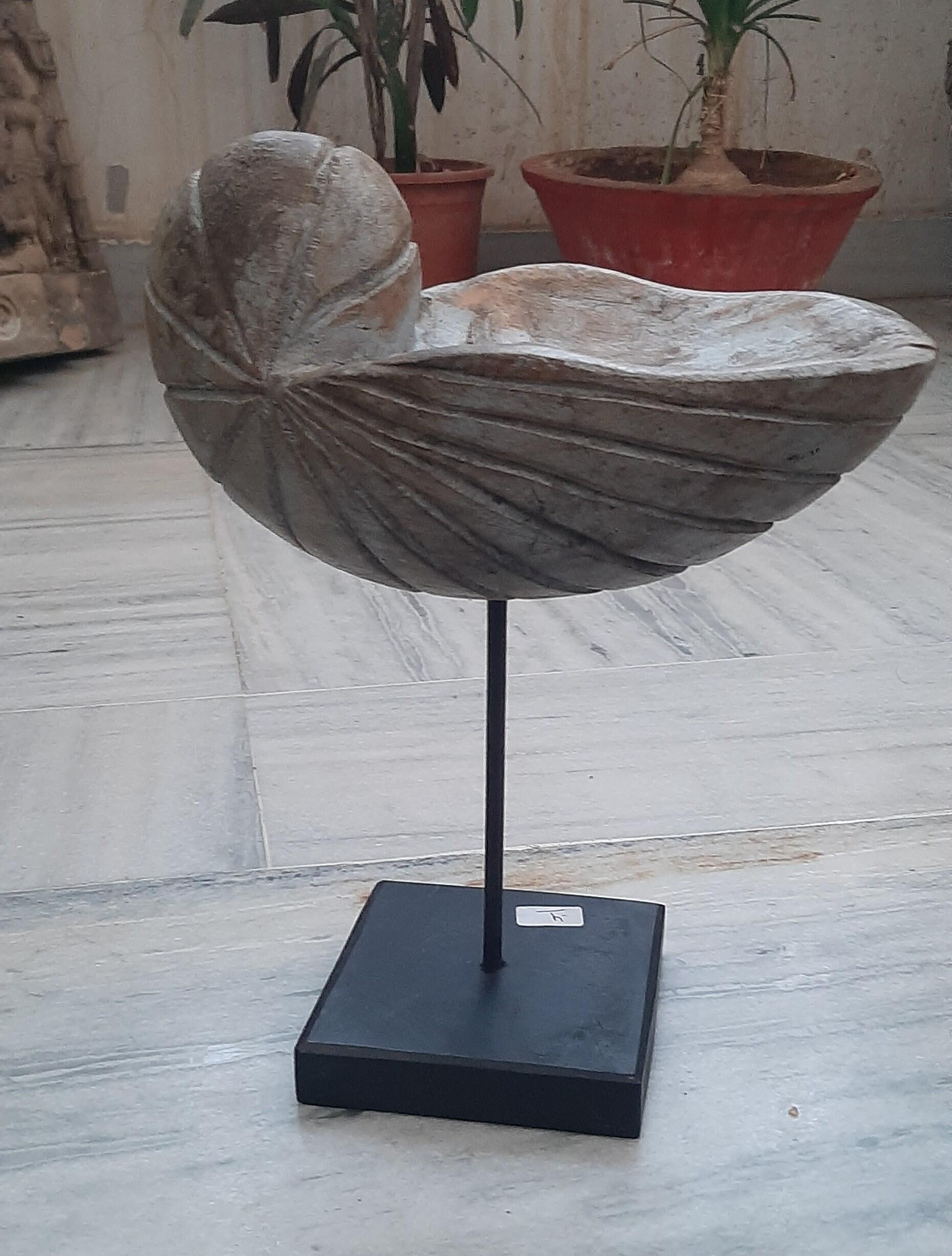 

Vintage Hand Carved Wooden Bird Holder: Rustic Indian Decor 16” X 8” X 24” (l x w x h) разноцветный