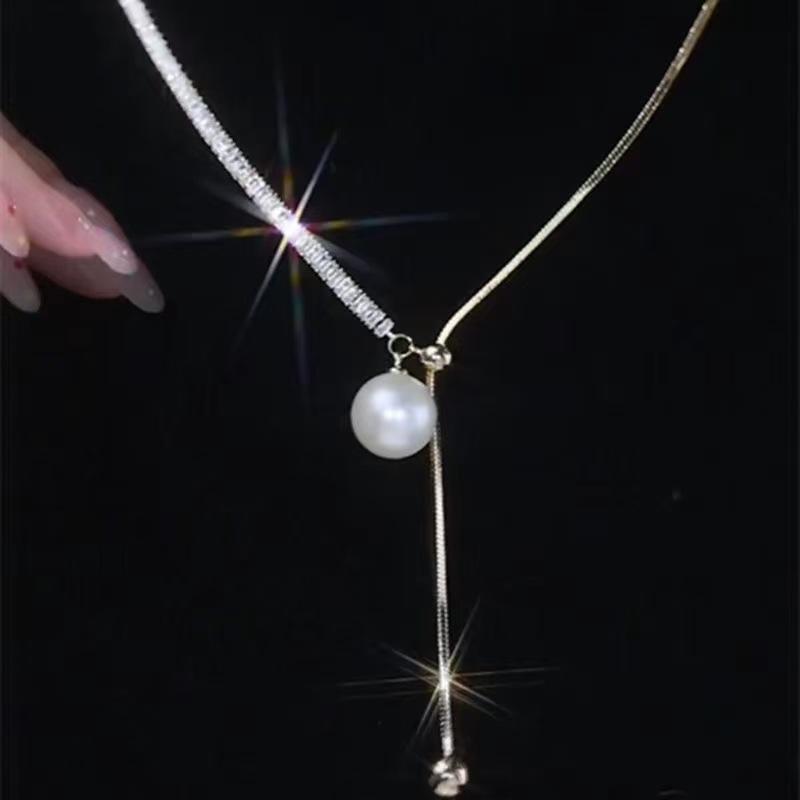 

Pullable long necklace light luxury niche new design sense premium collarbone chain neck chain trendy sweater chain women