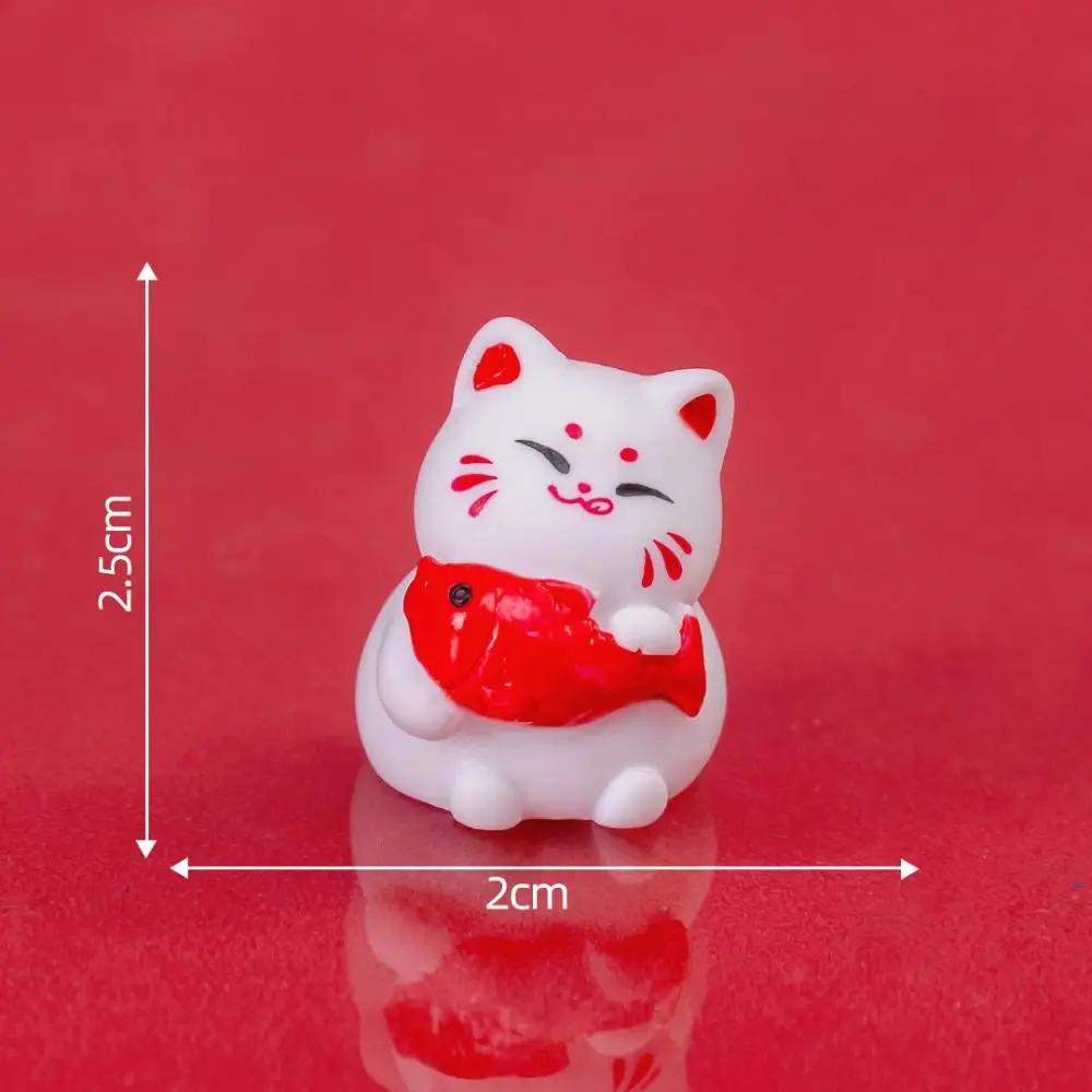 Crafts Ornaments Modern Lucky Cat Figurine Mini Lovely Cat Car Ornaments Cute Fortune Cat Figurines Wedding
