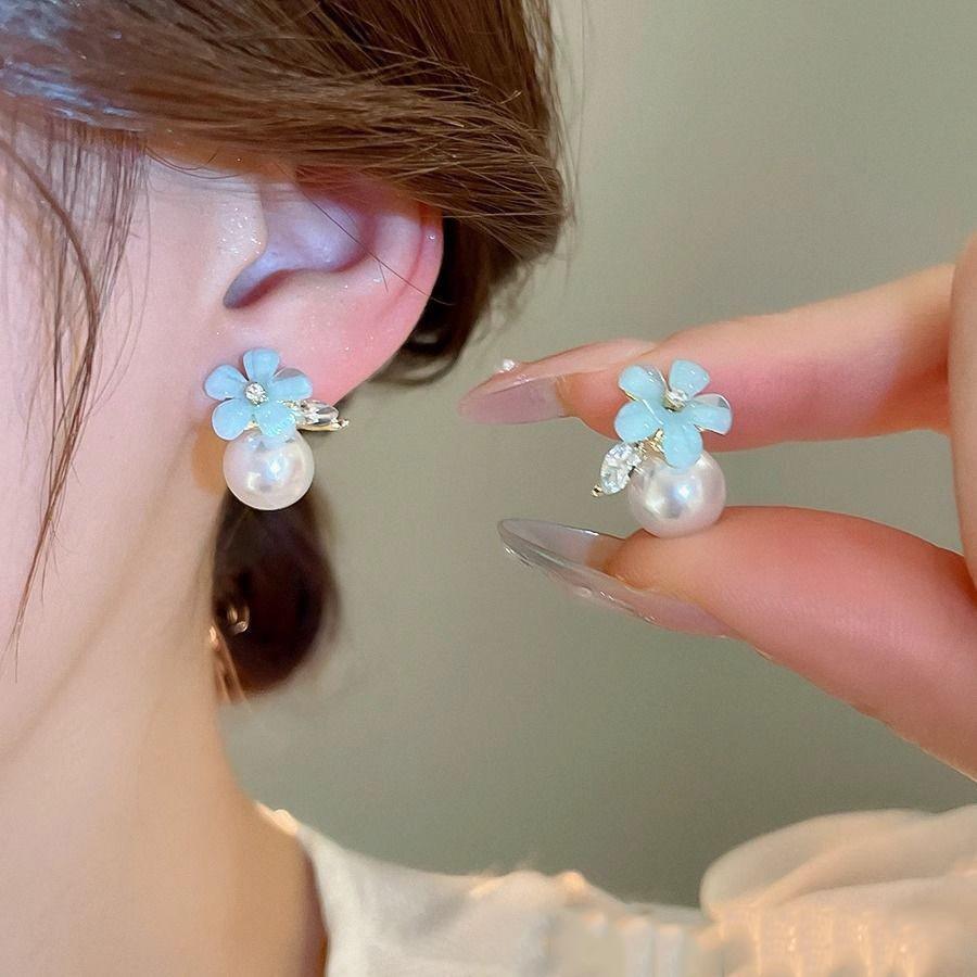 

Sweet Cute Blue Flower Pearl Drop Earrings for Women Girls Romantic Exquisite Crystal Leaf Stud Earrings Daily Jewelry Wholesale