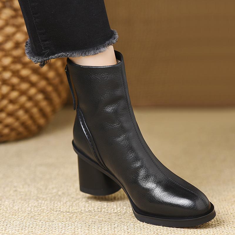 

Cashmere wool integrated warm snow boots winter new soft rear zipper thick heel short boots round head thin Martin boots 34 чёрный