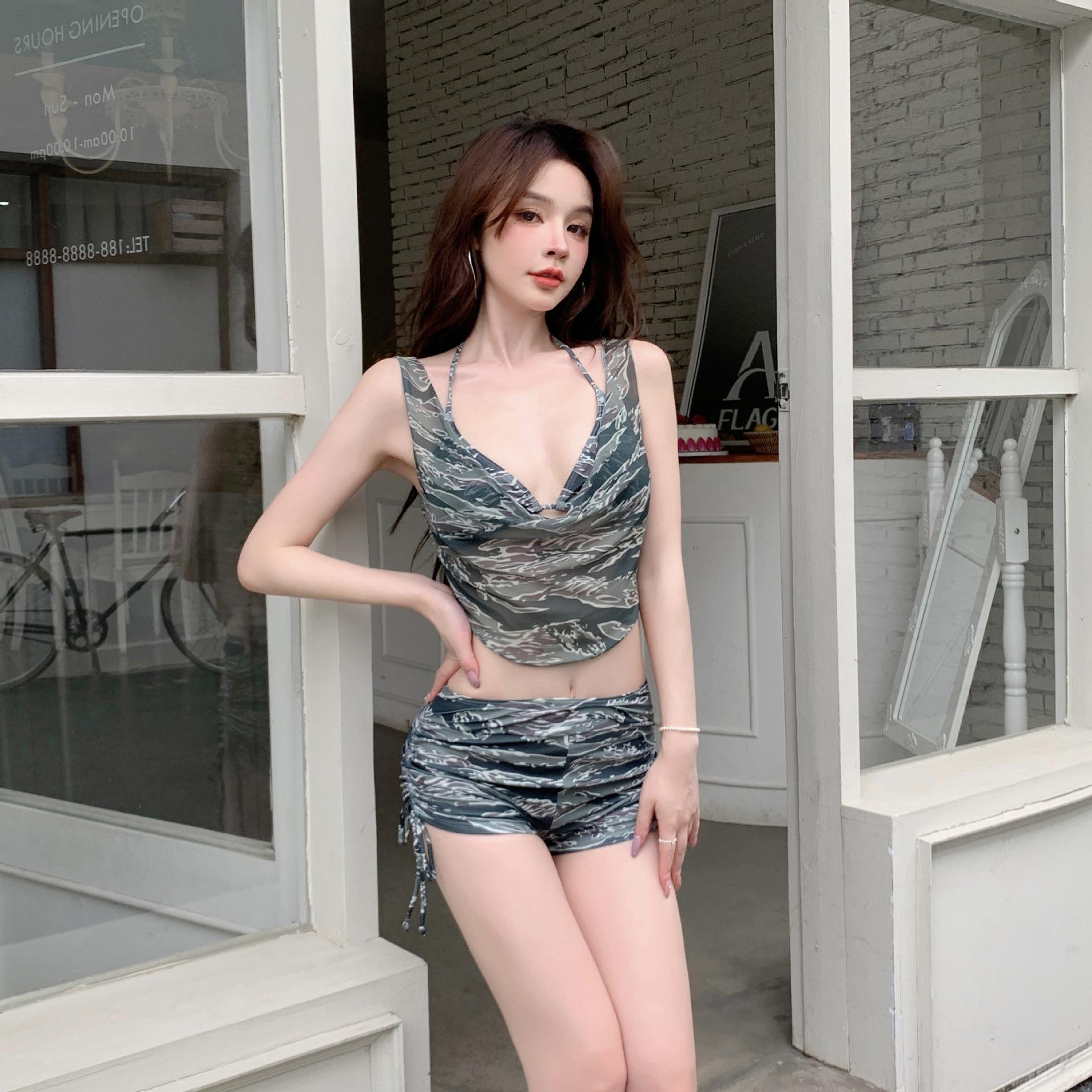 

Женское бикини с длинным рукавом с камуфляжным принтом 2025 - Консервативный купальник для горячих источников и отпусков M