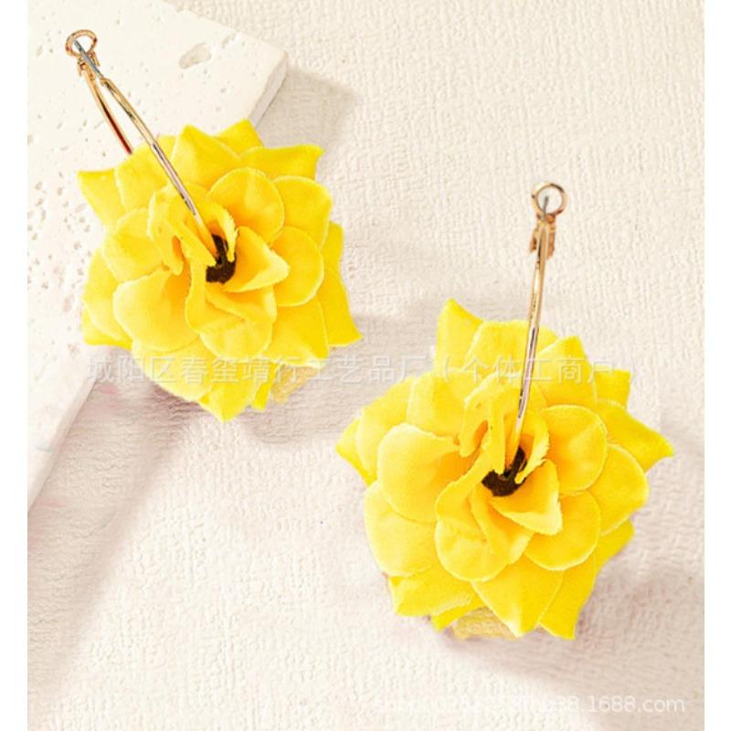 Hot-selling Big Red Bright Rose Hoop Earrings Exquisite Elegant Gentle Vacation Daily Travel Tassel