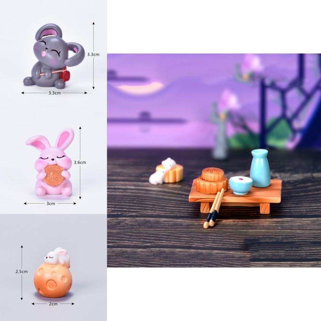 Delightful Mid-autumn Festival Series Resin Rabbit Eat Mooncake Micro Landscape Decoration