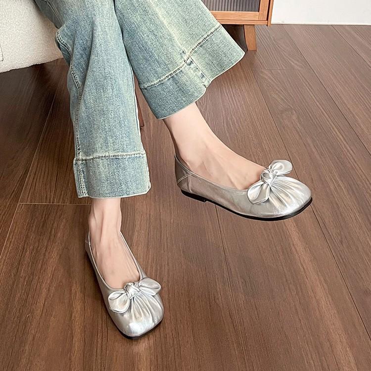 Retro round head pleated bow flat-bottomed ballet single shoes women's French shallow mouth versatile lazy one-pedal Doudou shoes