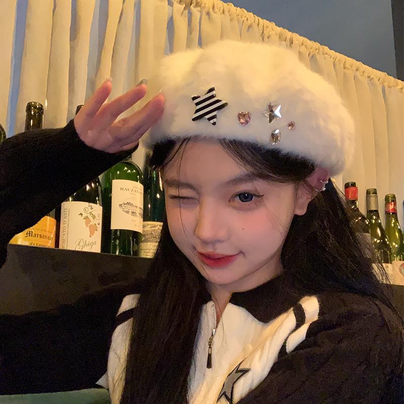 Star Beret Women's Autumn and Winter White Plush Big Head Painter's Octagonal Hat