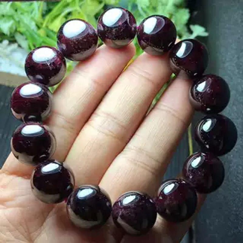 

Натуральный гранатовый браслет Крупные частицы Черный Винно-красный Мужской и женский Одинарный браслет Украшение 6mm (about 30)