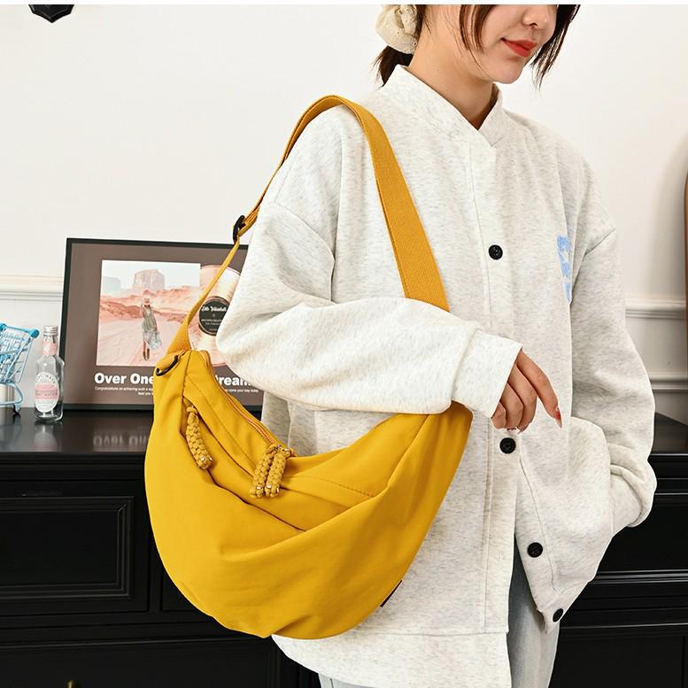 Women's Crossbody Dumpling Bag: Versatile Solid Color Casual Sports Shoulder Bag