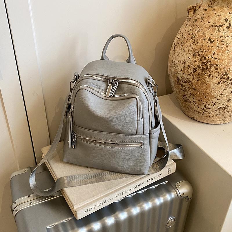 Simple and Fashionable Backpack Women's New Casual Handbag Popular Travel Small Backpack