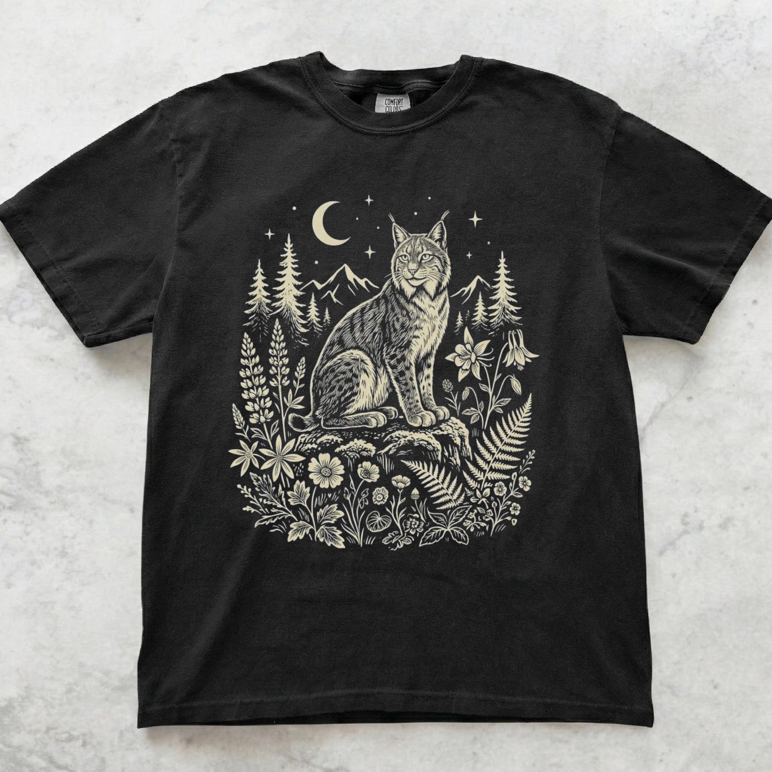 Lynx Wildlife Shirt, Forest Cat Graphic Tee, Nature Lover Shirt, Vintage Animal Illustration T shirt, Outdoor Aesthetic Top 4XL