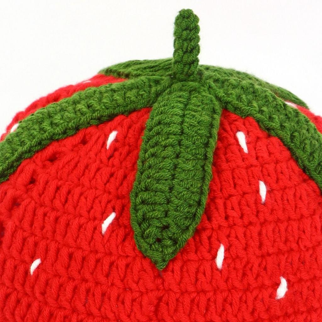 Hand crocheted knitted hat women's autumn and winter sweet and cute strawberry bucket hat ruffle edge pullover wool hat