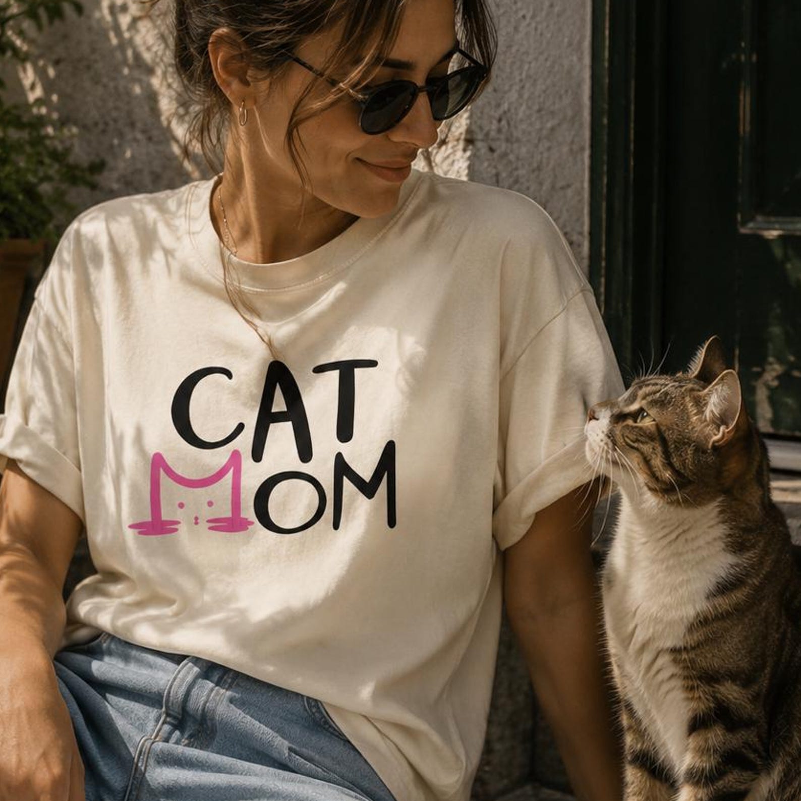 Cat Mom Pink Cat Face T-Shirt | Cute Typography Cat Mom Tee, Minimal Cat Lover Shirt, Cozy Pet Mom Gift 4XL