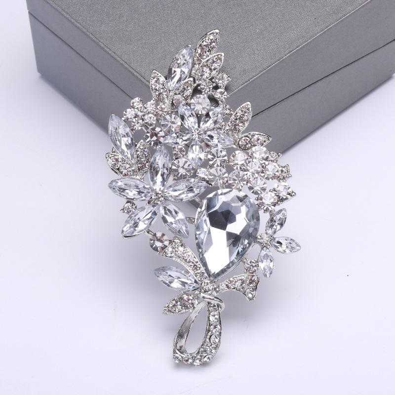 SKEDS Luxury Full Crystal Baroque Brooches Pins For Women Fashion Rhinestone Classic Big Badges Vintage Lady Party Banquet Pin