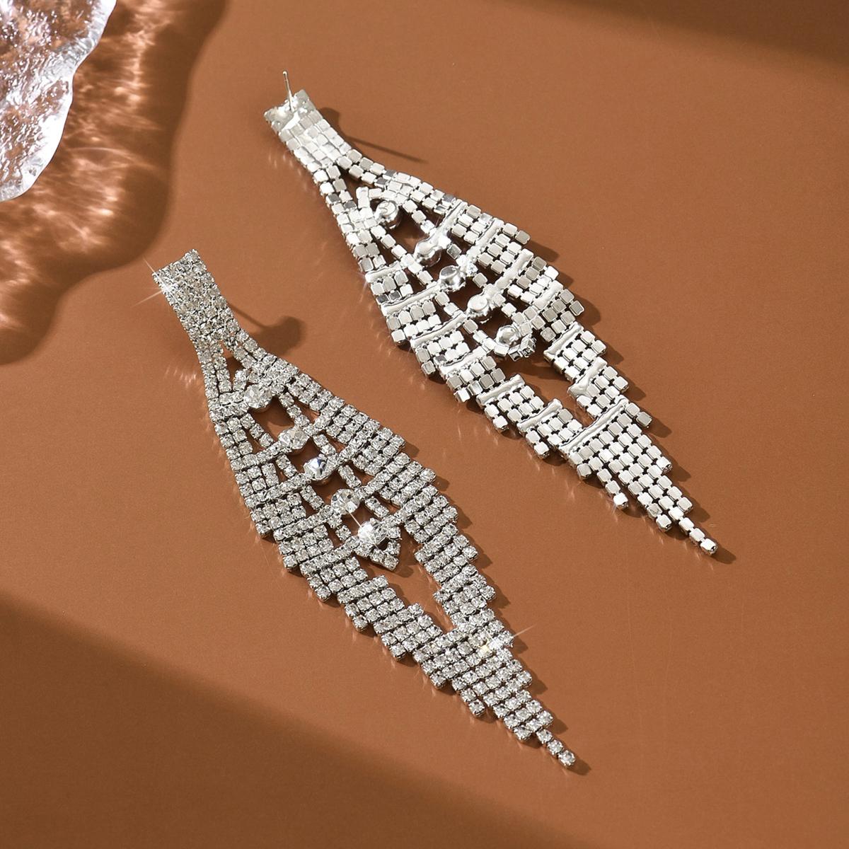 European and American fashion long tassel diamond earrings, elegant socialite earrings, exaggerated earrings