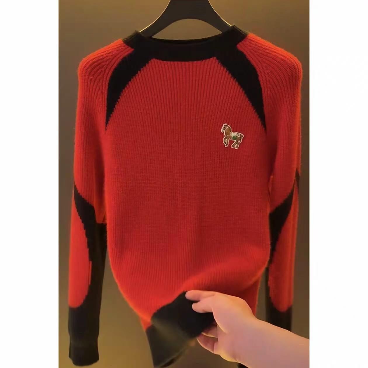 Luxury European-Style Men s Color Block Knit Sweater with Round Neck M красный
