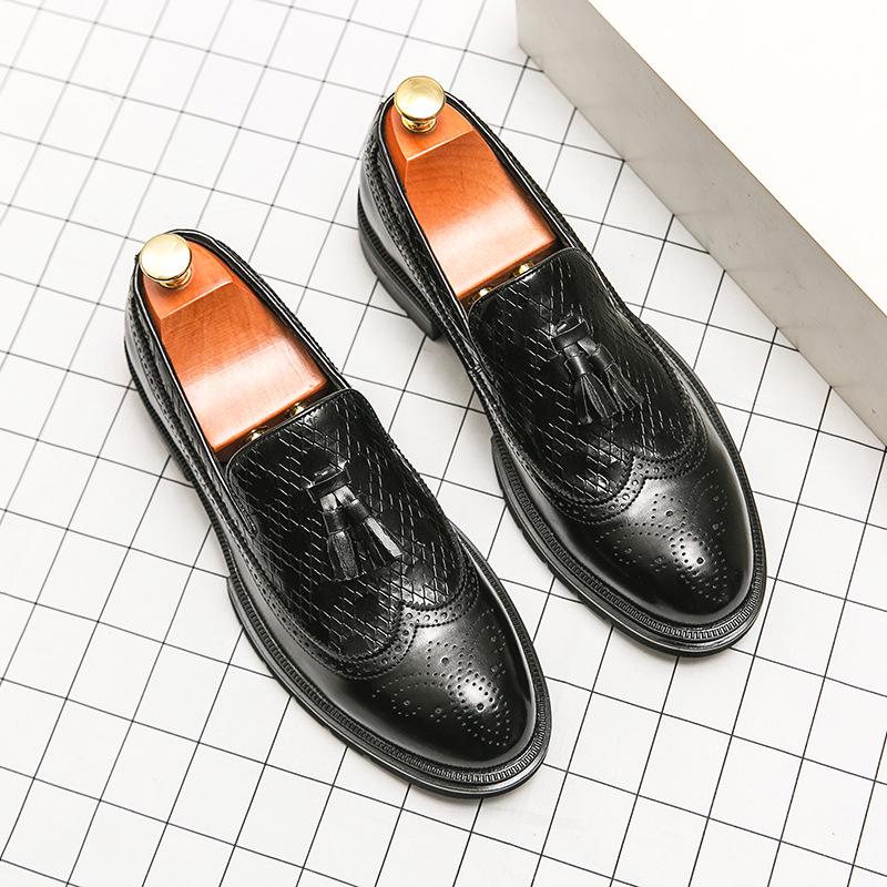 Men s Large Size Pointed Toe Brogue Leather Shoes - Business Formal with Tassels 45