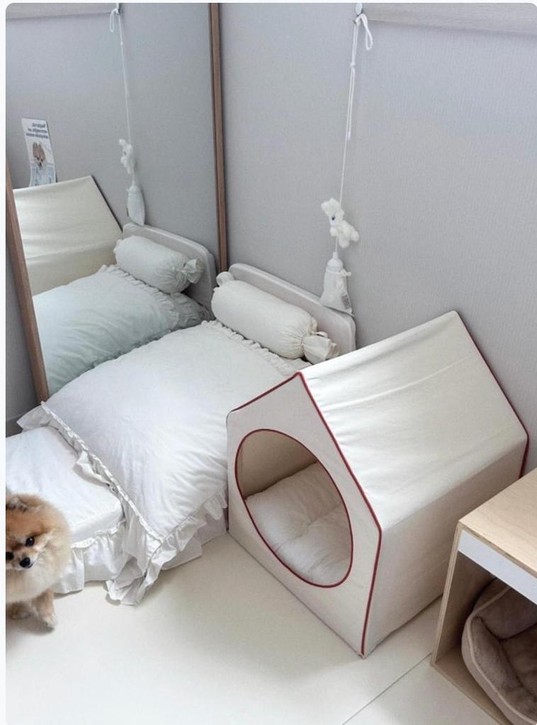 Korean Style House Shaped Pet Bed, Detachable Washable Closed Dog Cat Tent House for Small Medium Pets