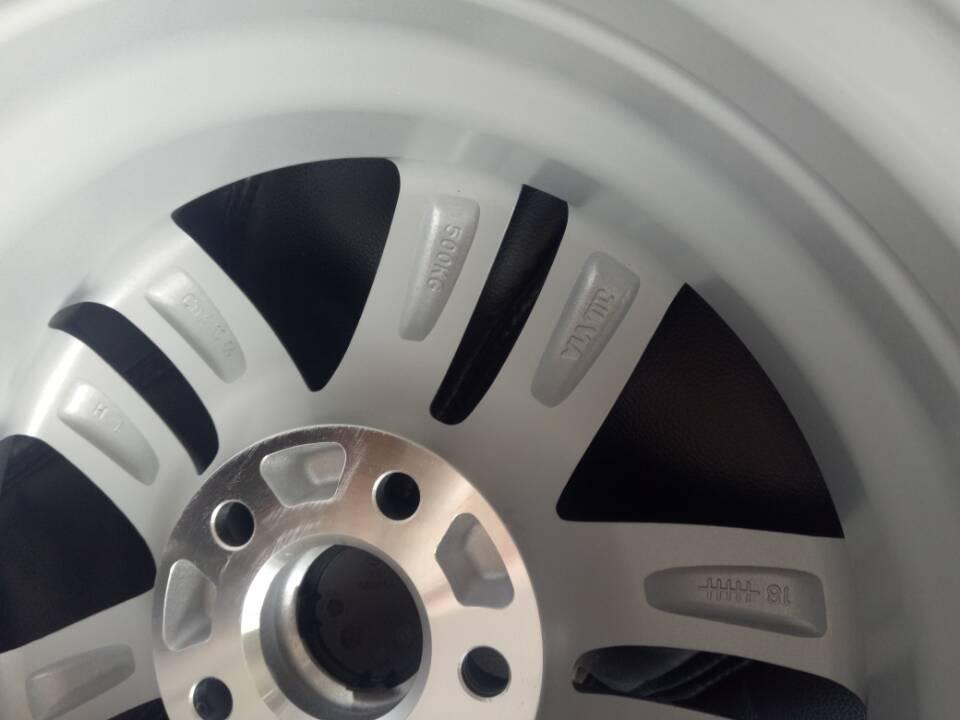 Compatible with 14", 15", 16" Volkswagen New Santana and Jetta Aluminum-Steel Wheels