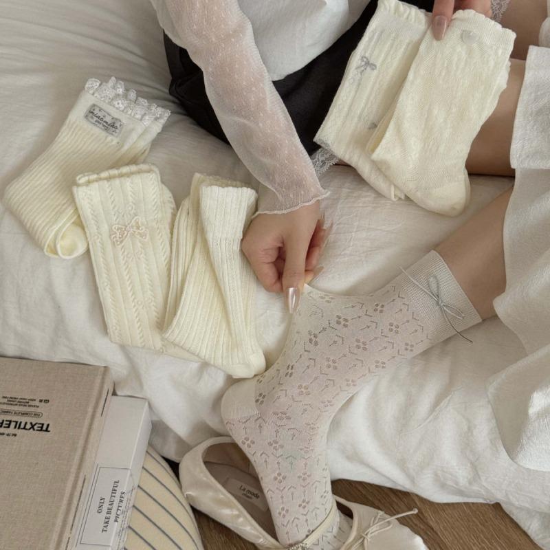 Female Spring and Summer Thin Hollow Lingge Floral College Wind Tube Stack Socks