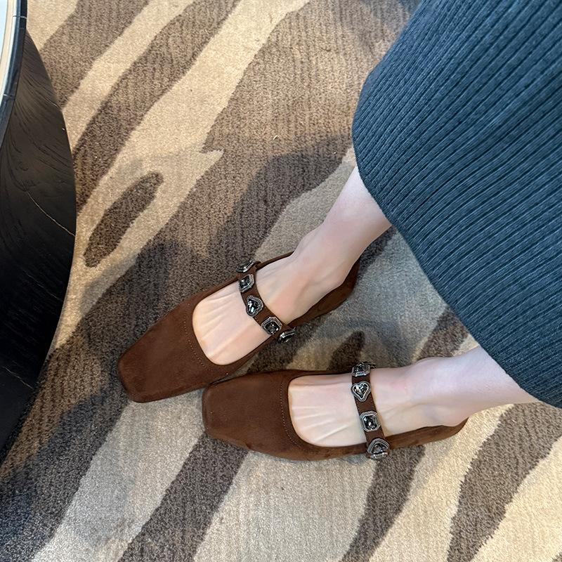 Mary Jane shoes square head with buckle, shallow mouth low heel single shoes, fattened and widened women's shoes