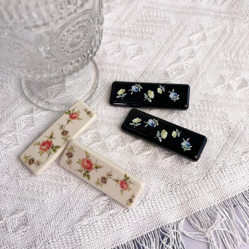 Dreieckig Quadratisch Unregelmäßig Retro Blume Haarspange: Vielseitiger Frühling/Sommer-Stil für Blogger