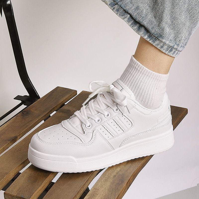 

Маленькие белые туфли женские 2024 осень новая корейская версия универсальные популярные кроссовки студенческие повседневные на толстой подошве увеличивающие рост кеды женские 40 белый