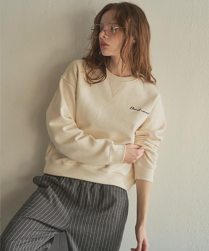 Iteoneolmomeonteu Signature Emoment Sweatshirt_Cream