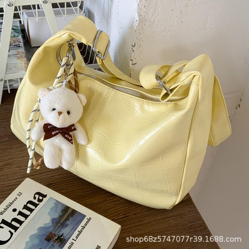 2025 New Fashion Casual Commuter Women's Bag Niche Shoulder Bag Large Capacity Simple Versatile Premium Tote Bag