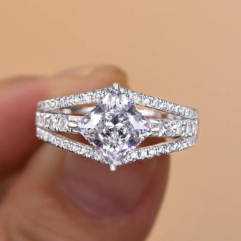 Proposal Wedding Ring For Women, Light Luxury Ring With A Sense Of Fashion Design, Elegantly Inlaid With Shiny Zircon.