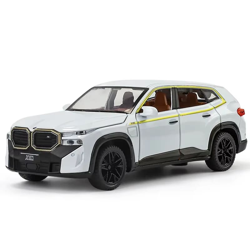 Nové 1:32 BMW XM SUV Šestidveřový Simulační Slitinový Odlévaný Model Auta Zvuk a Světlo Natahovací Dětská Hračka Kolekce Ozdoby Dárek k Narozeninám pro Chlapce