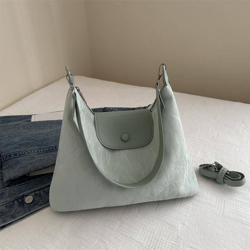 Chic And Fashionable Green Shoulder Crossbody Bag For Everyday Use And Commuting