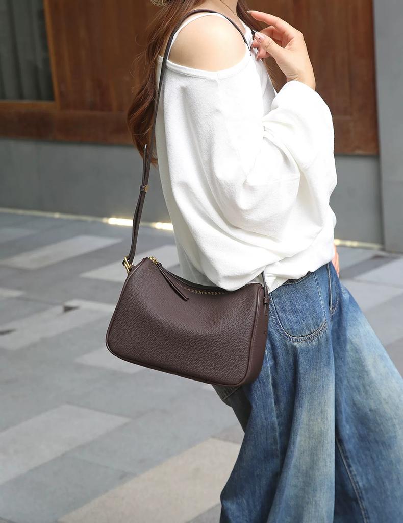 Women's Leather Shoulder Bag, 2026 High-End Niche Design, Fashionable Handbag/Crossbody Bag
