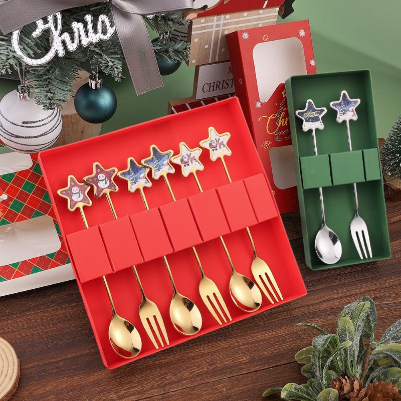 2/6Pcs Christmas Stir Spoon And Golden Dessert Fork Set With Five Star Tree Design For Christmas Eve Party Gift Tableware