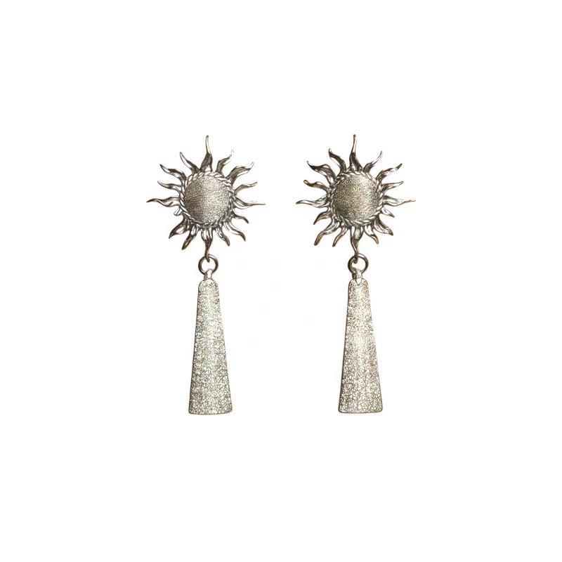 

Новые серьги с кисточками для женщин, ручная работа, матовая отделка, высококачественная бижутерия класса люкс, подарок белого золота